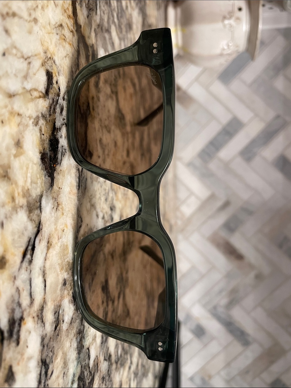 Politics Acadian Green Sunglasses - Classic Transparent Frame - Picture 5 of 10